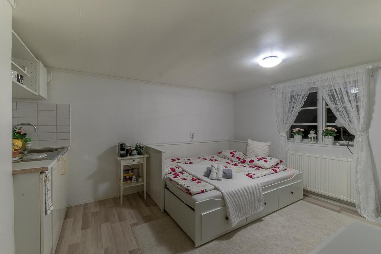 Skogsstuga I Bassholma Villa Munka-Ljungby Exterior foto